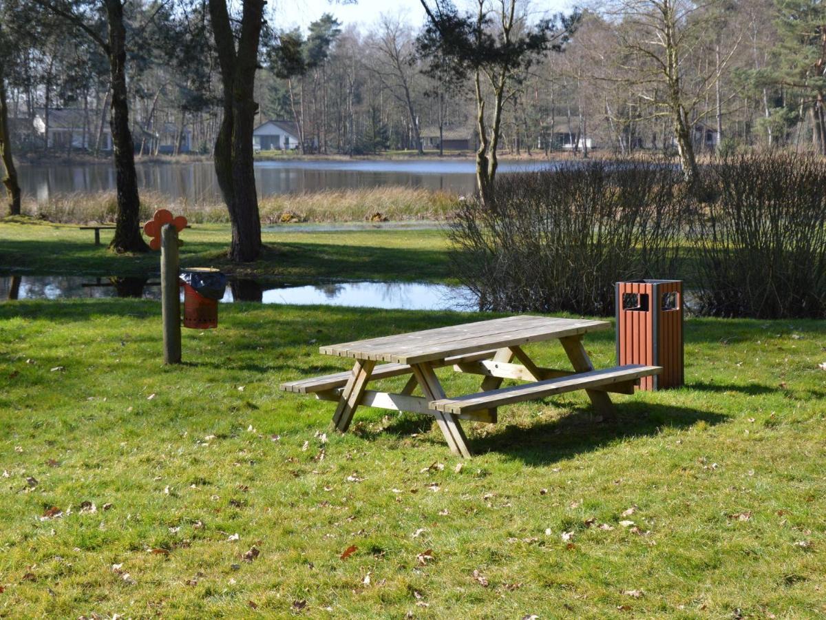 Holiday Home With Large Terrace Stramproy Zewnętrze zdjęcie